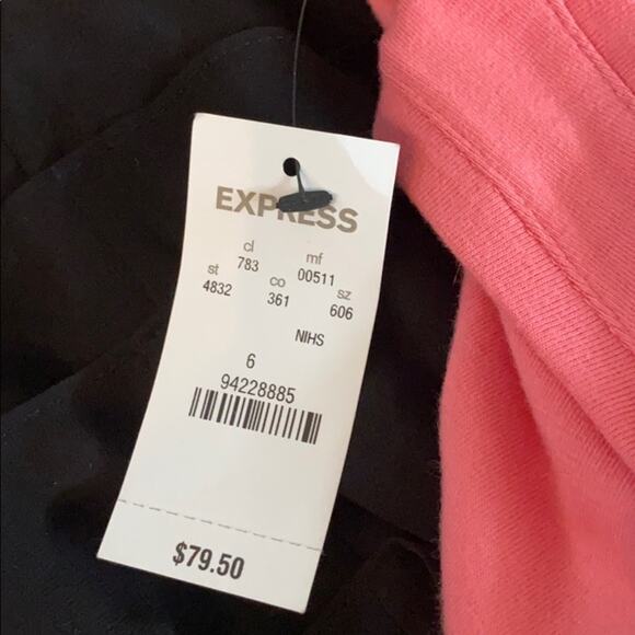 Express Colorblock Ruffle dress - Picture 3 of 6